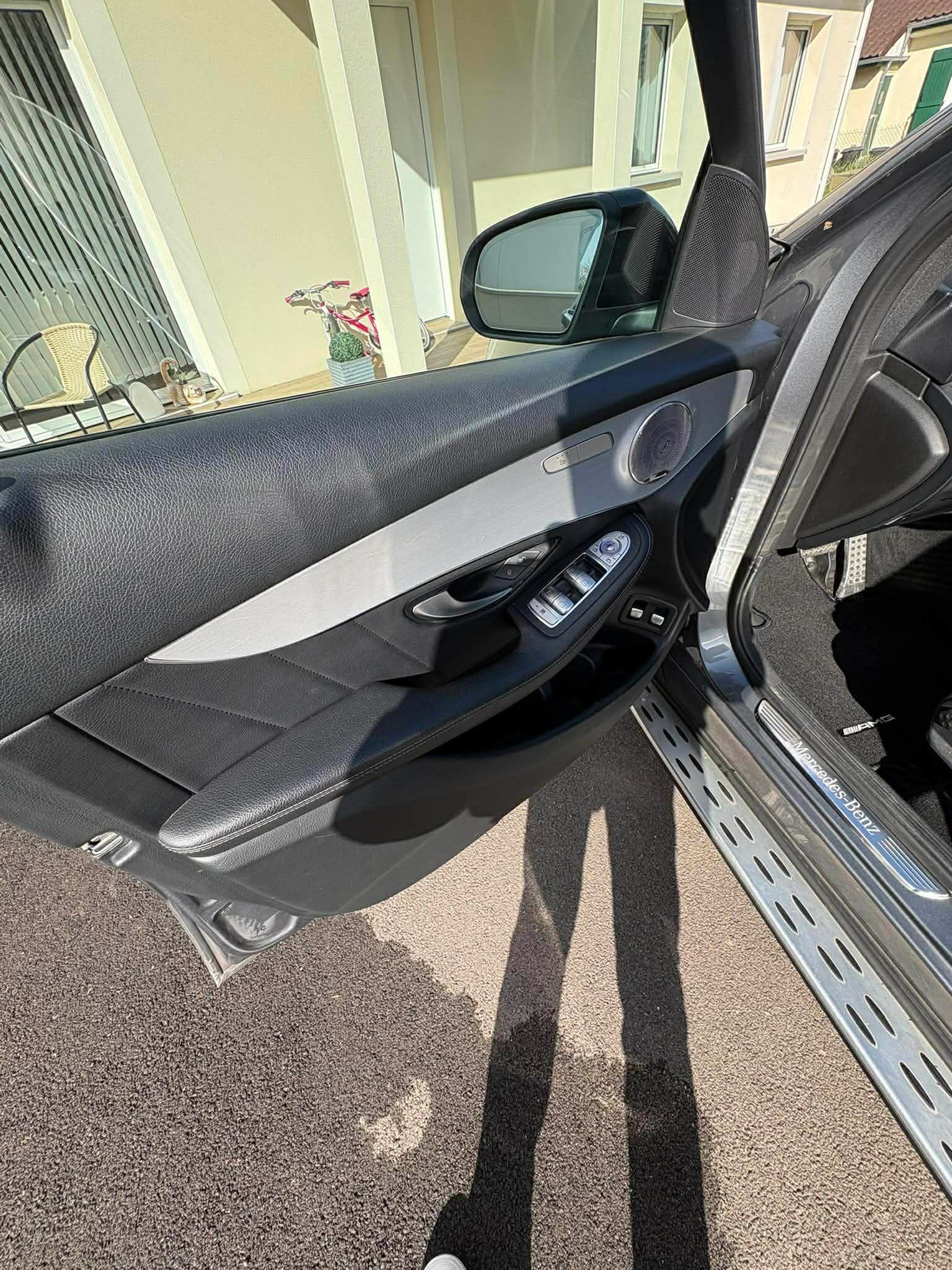 GLC 300 E 2.0i HYBRID 4-MATIC
